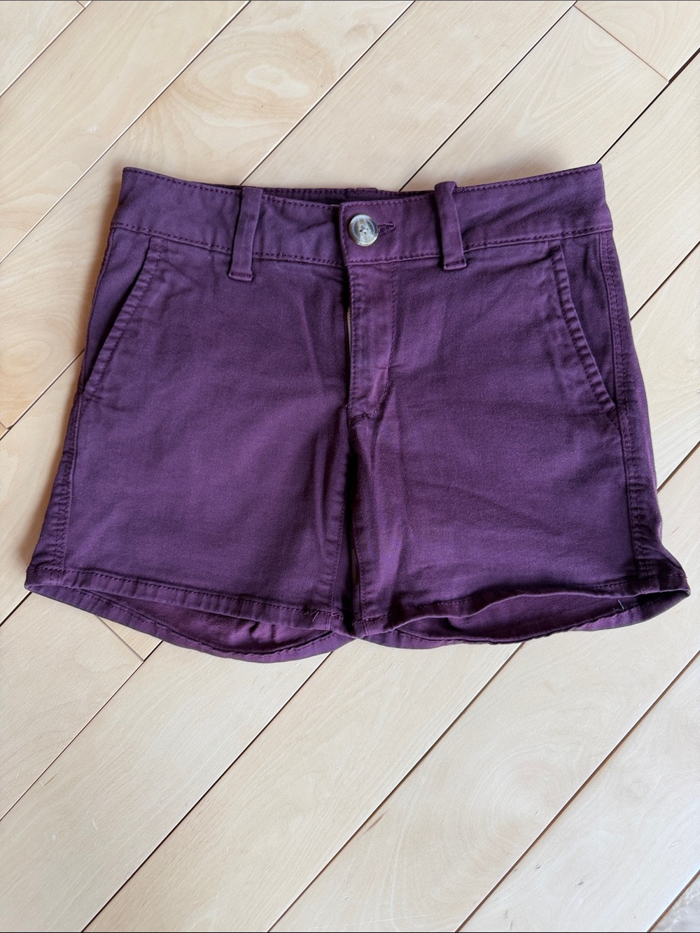 American Eagle Outfitters Plum Super Stretch Women's Shorts